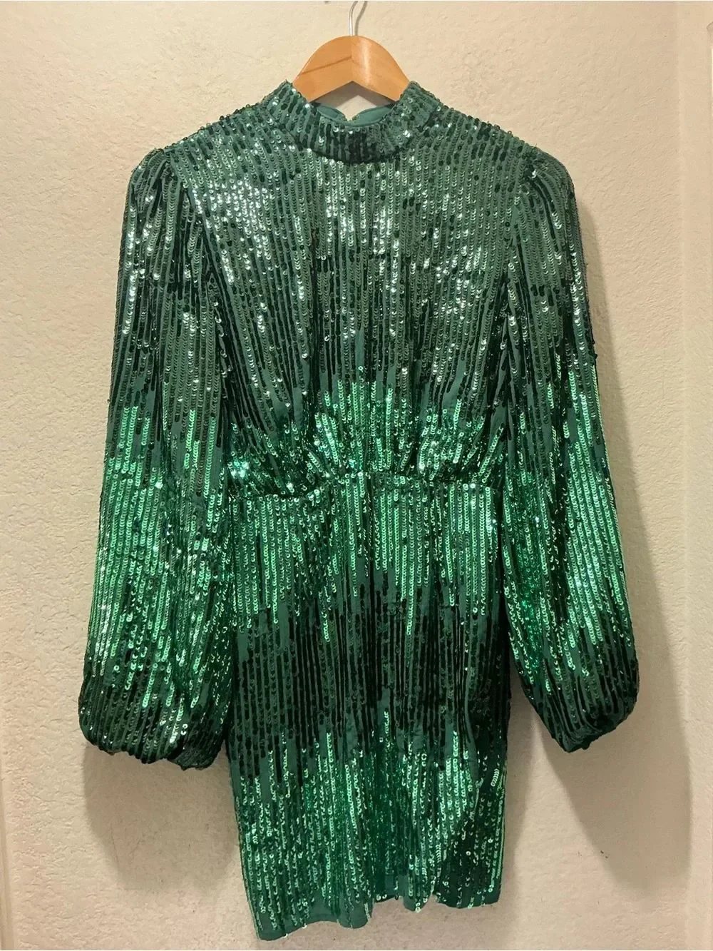 RIXO shimmering sequin